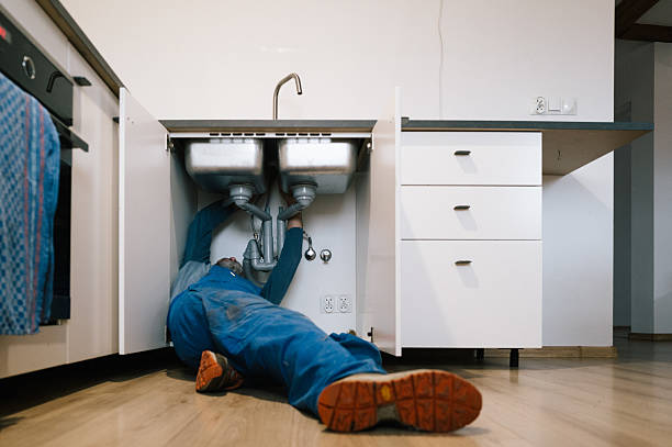 Professional Emergency Plumber technician working in Grenloch, NJ
